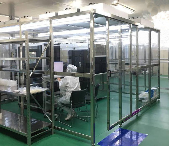 潔凈棚主要組成部分、框架、垂簾、頂部封體、FFU、初效過濾器、高效過濾器等等。