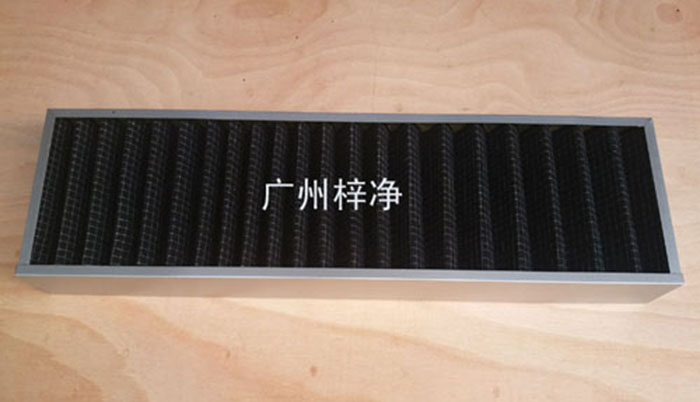活性碳過濾器廣泛用于化學(xué)、制藥、食品、娛樂場所、需要凈化空氣的場所， 有害氣體如苯、甲醛、氨氣等的吸附脫除 溶劑的回收 ，采用活性炭氈比表面積大，吸附能力強(qiáng)，迅速處理各種有害氣體, 有效潔凈空氣對氣味的控制。