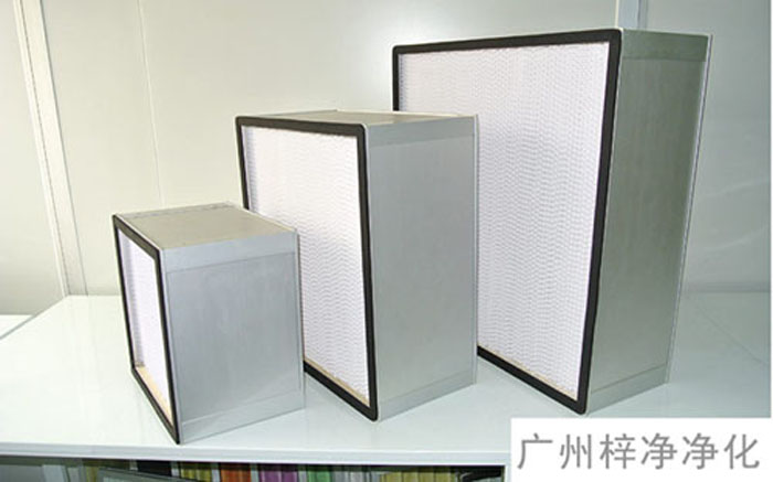F-S有隔板中效空氣過濾器主要用于制藥、電子、食品廠房中潔凈/空調(diào)/通風(fēng)系統(tǒng)的中級(jí)過濾。